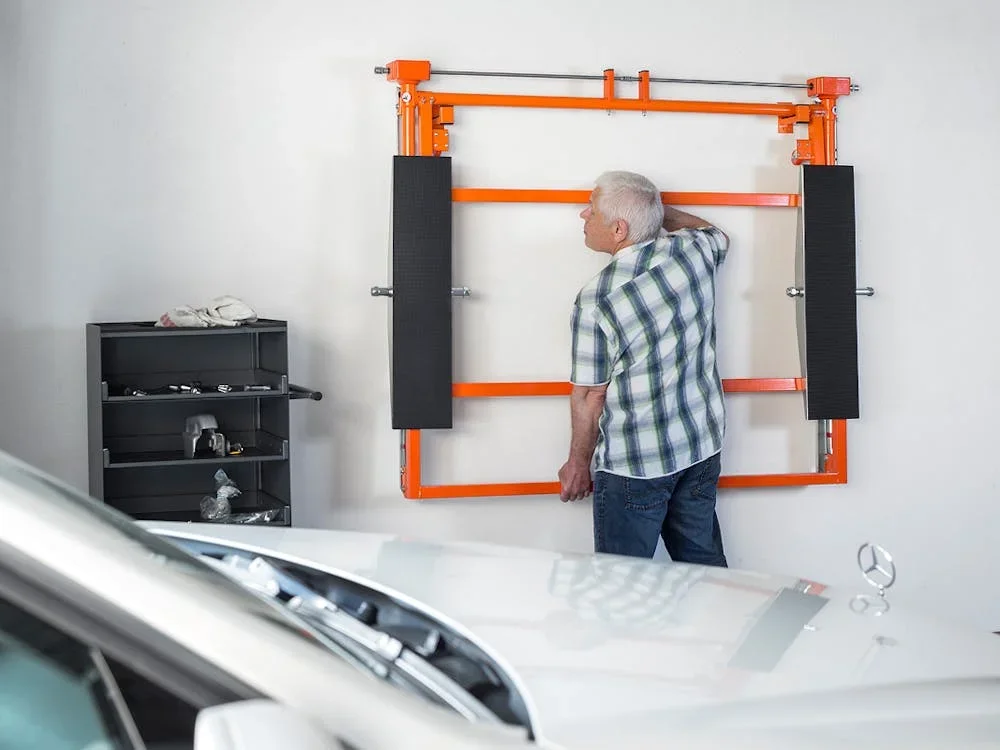 AUTOLift mounted on wall